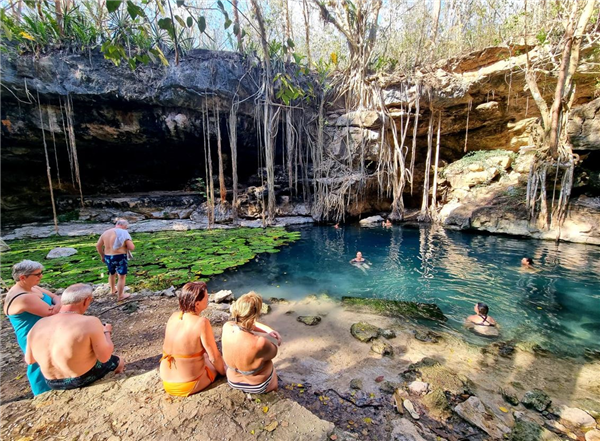 cenote a découvrir en circuit au yucatan