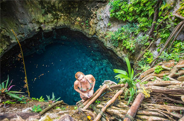 voyager en petit groupe au Yucatan avec seulement 10 personnes et un guide francophone, l'alternative aux voyages en autocars de 50 personnes