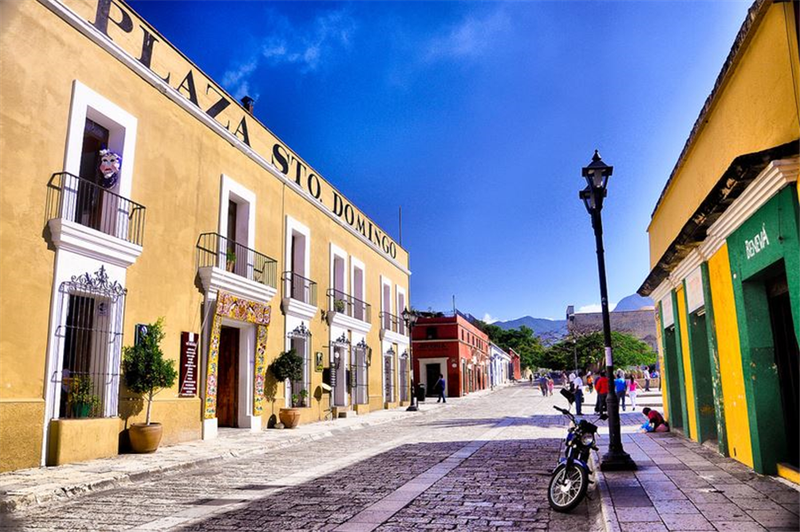 plaza santo domingo a Oaxaca