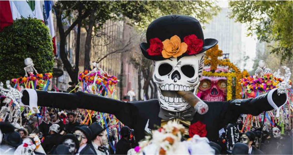 défilé de fête des morts à Mexico