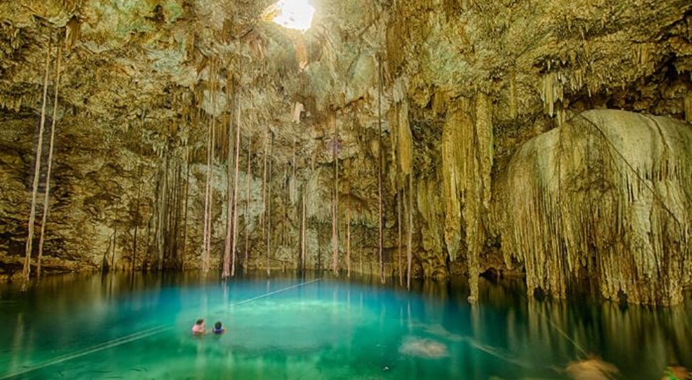 aller se baigner dans l'un des plus beaux cenotes du Mexique