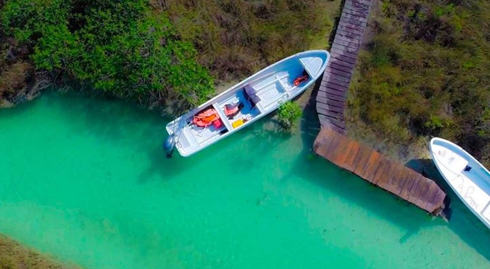 balade familiale en bateau dans la reserve de sian ka'an au Mexique