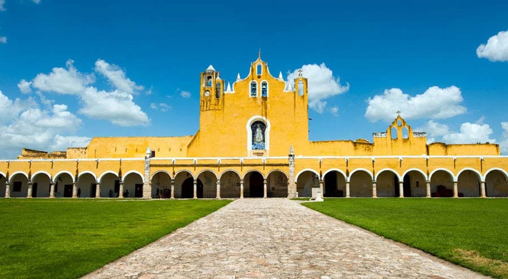 visiter izamal en circuit au Mexique