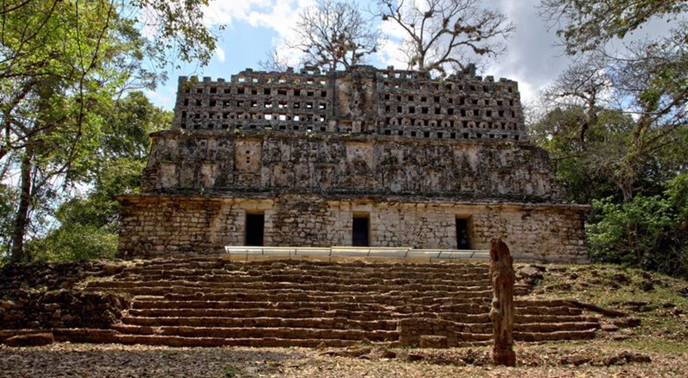 temple de yaxchilan au chiapas