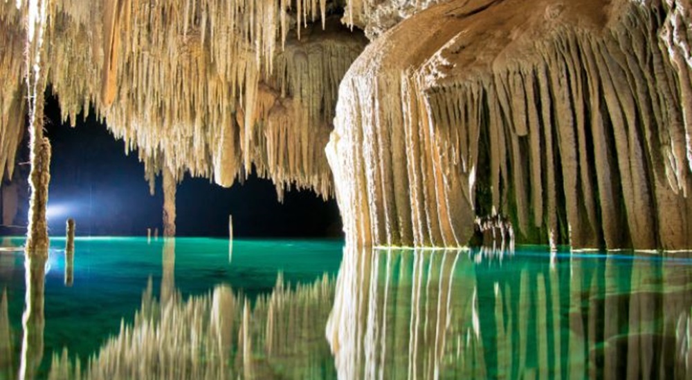 voir le rio secreto pendant son voyage au mexique