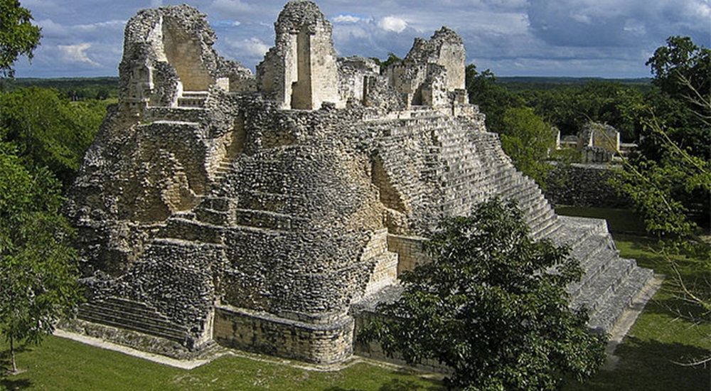 découvrir Becan dans la région du Yucatan