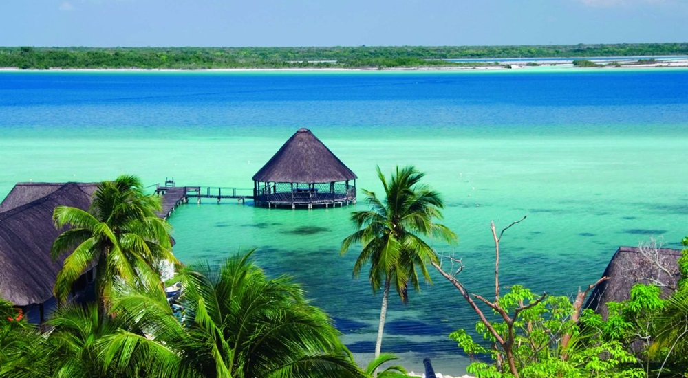 halte paradisiaque à Bacalar pendant un voyage au Mexique sur mesure