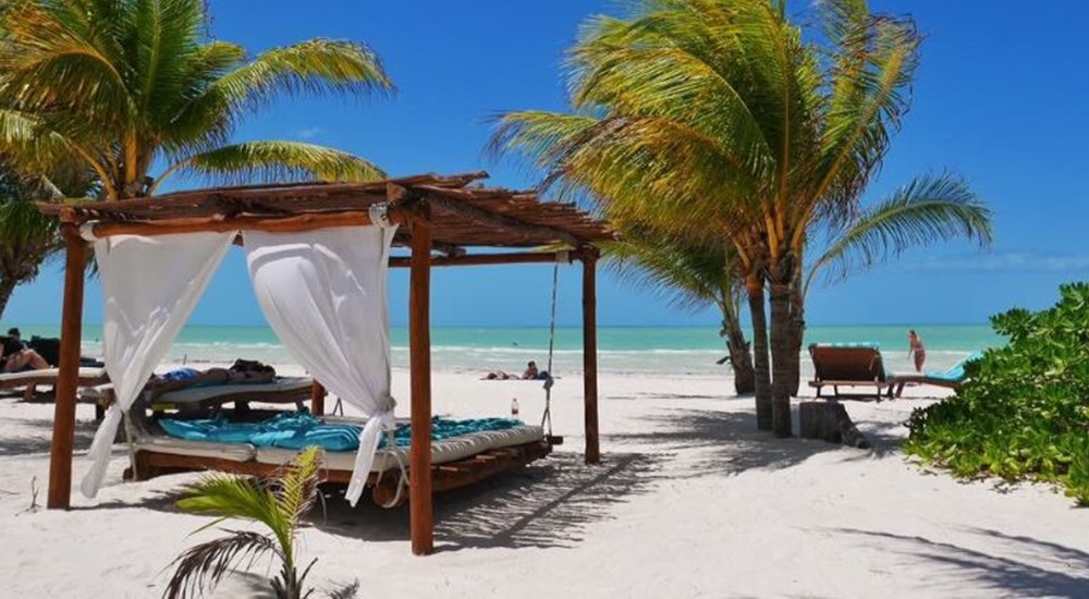 magnifique plage de holbox au Mexique