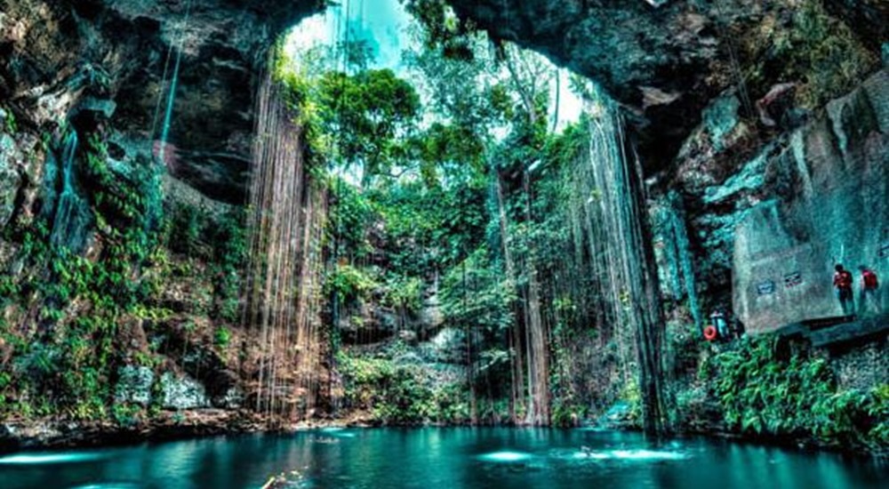 cenote du mexique dans le yucatan