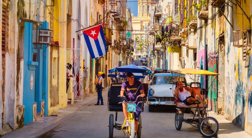 rue de la havane a découvrir en voyage a cuba