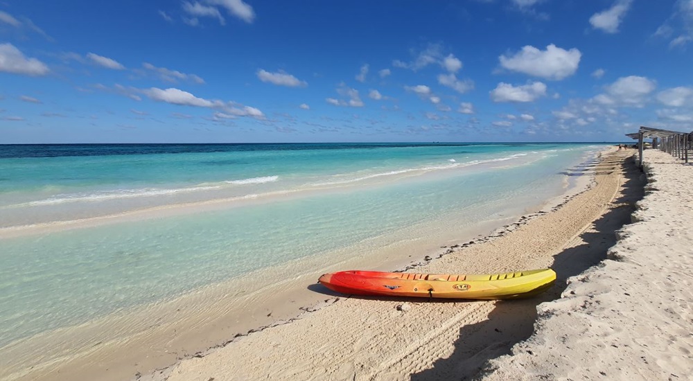 detente sur les plages paradisiaques de cayo santa maria a cuba