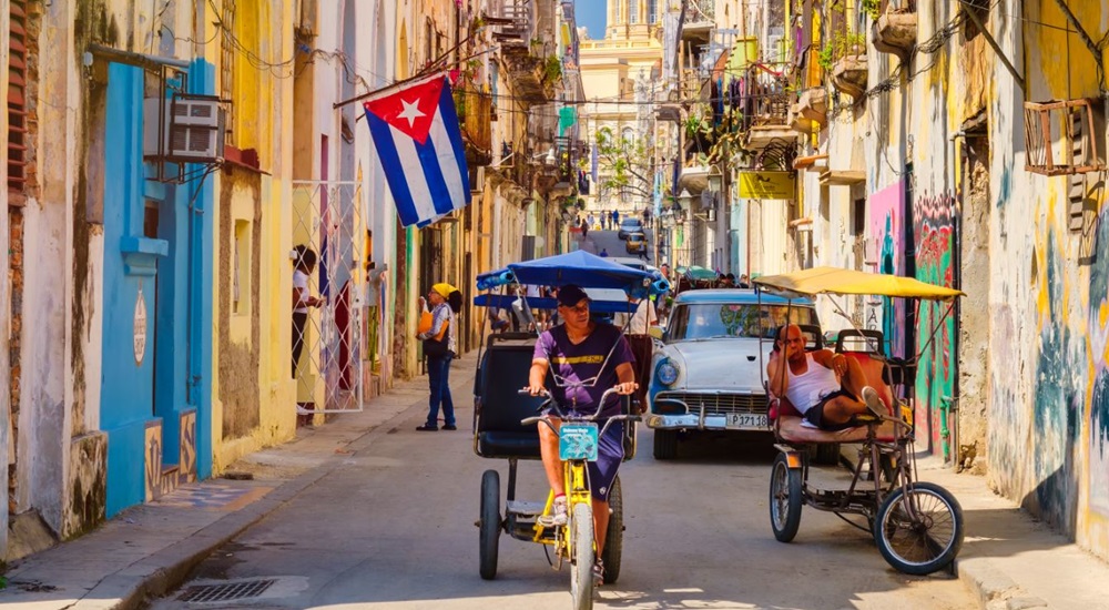 rue de la havane a découvrir en voyage a cuba