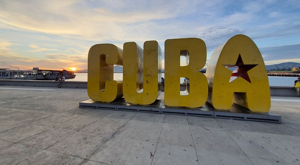 Voyagez à Cuba à travers un autotour magnifique